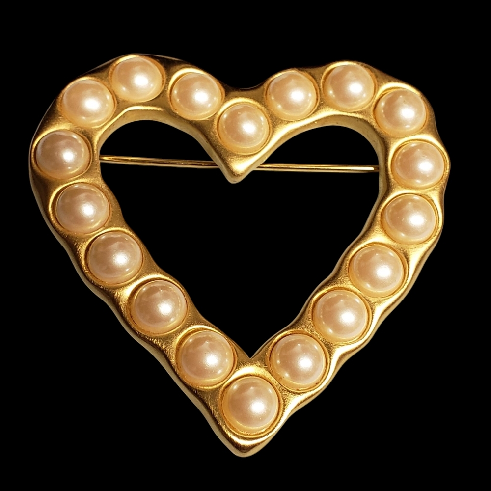 Givenchy Signed Vintage Pearl Matte Gold Heart Brooch Pin